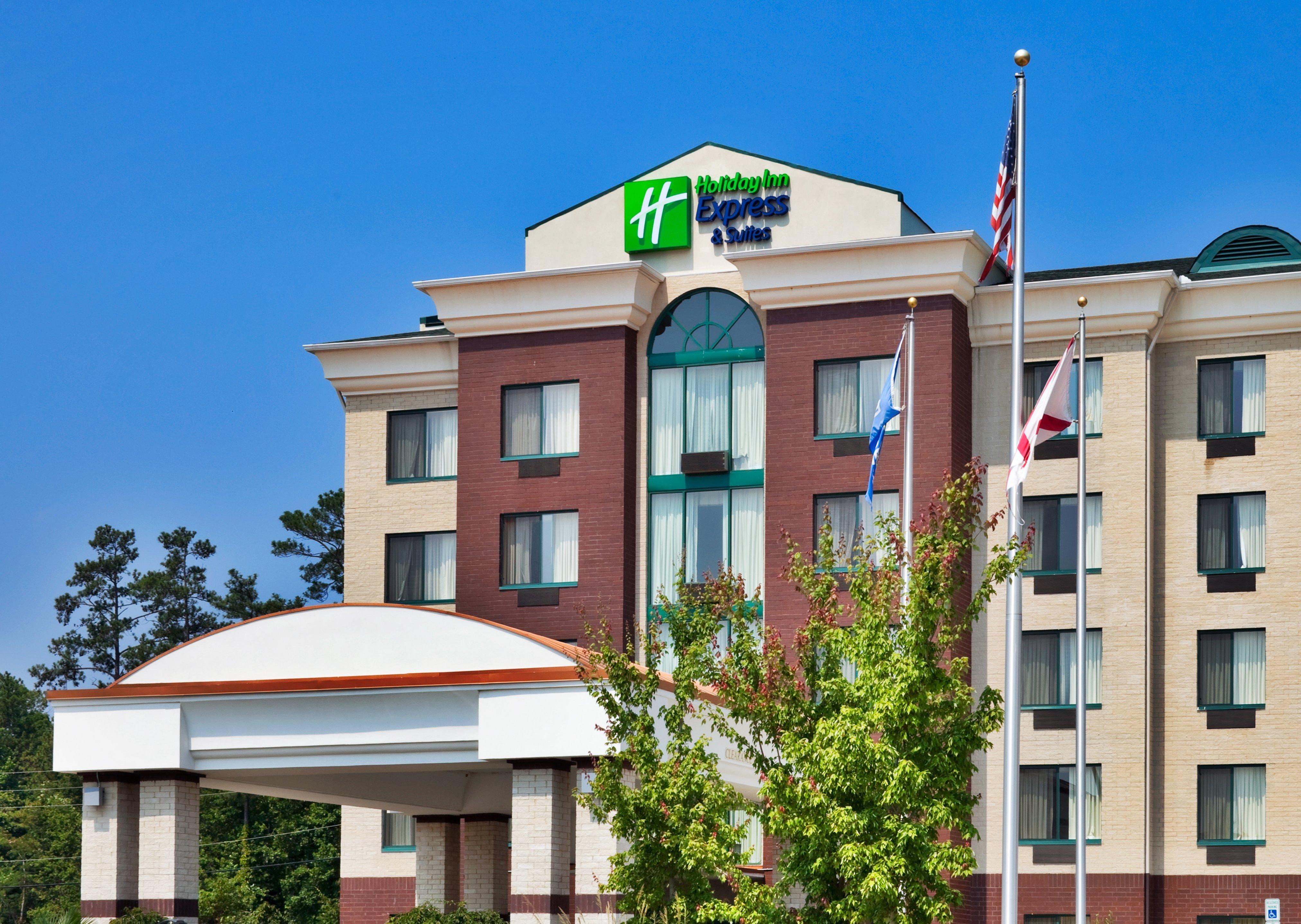 Holiday Inn Express Hotel & Suites Birmingham - Inverness 280 By Ihg Bagian luar foto