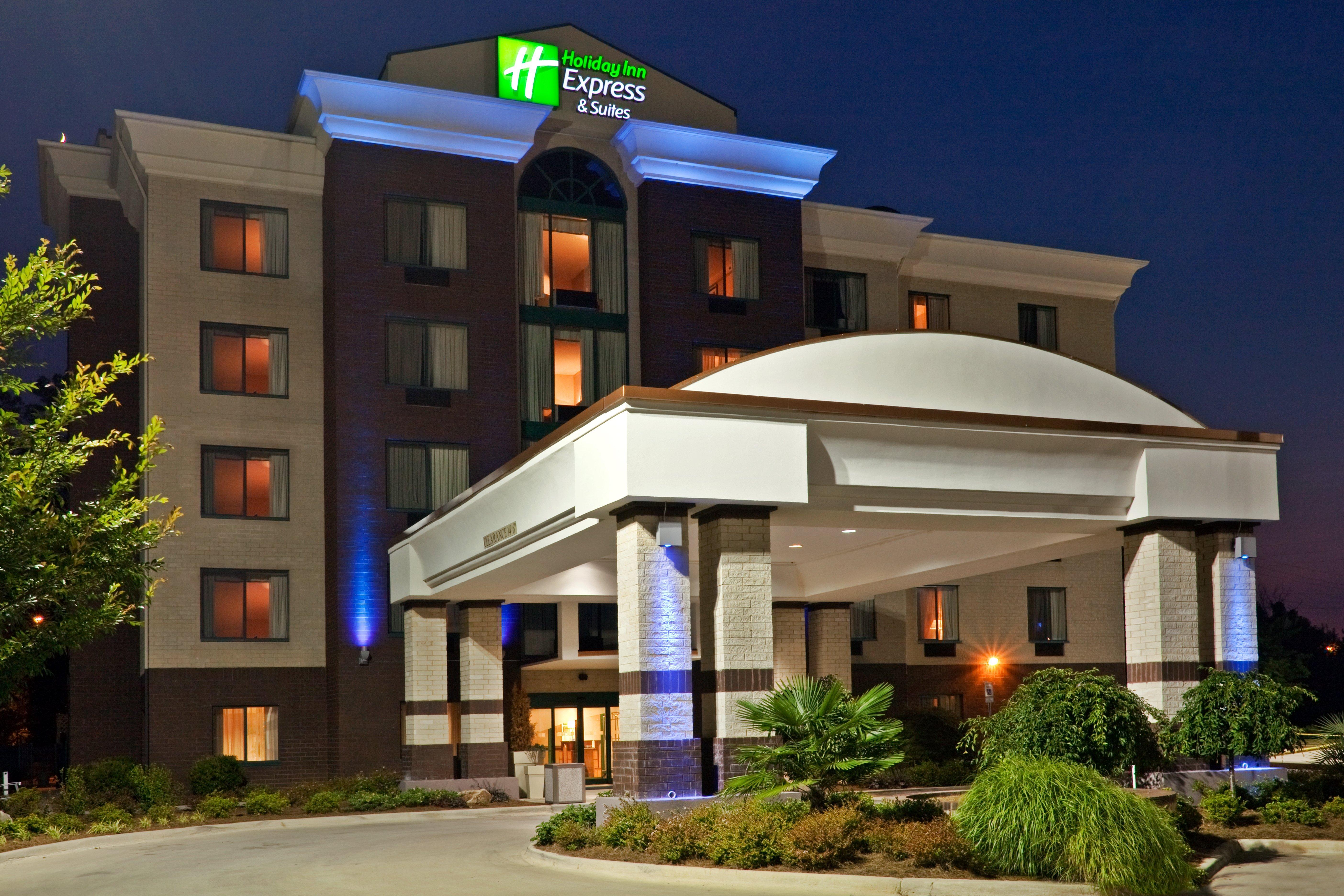 Holiday Inn Express Hotel & Suites Birmingham - Inverness 280 By Ihg Bagian luar foto
