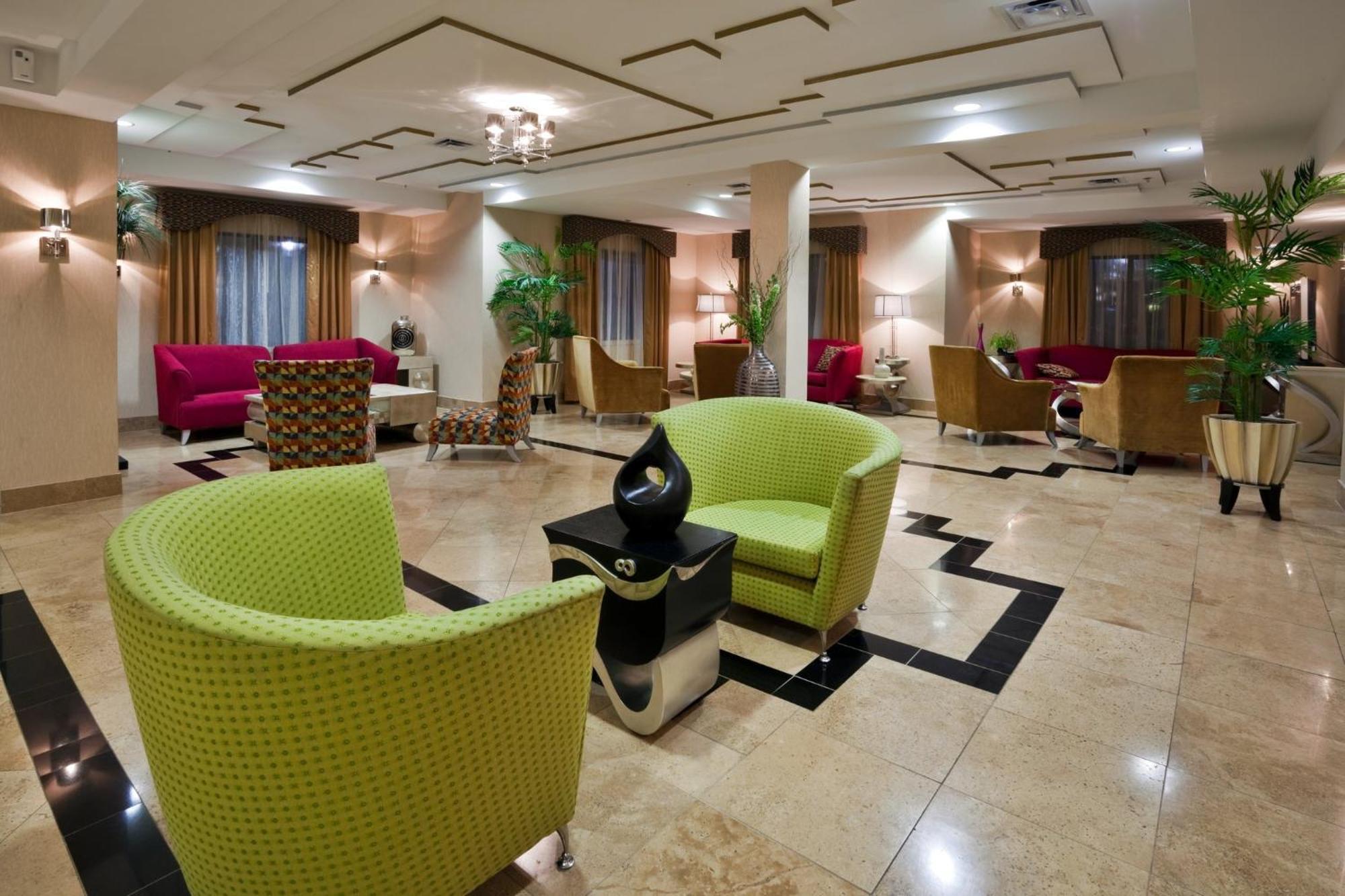 Holiday Inn Express Hotel & Suites Birmingham - Inverness 280 By Ihg Bagian luar foto